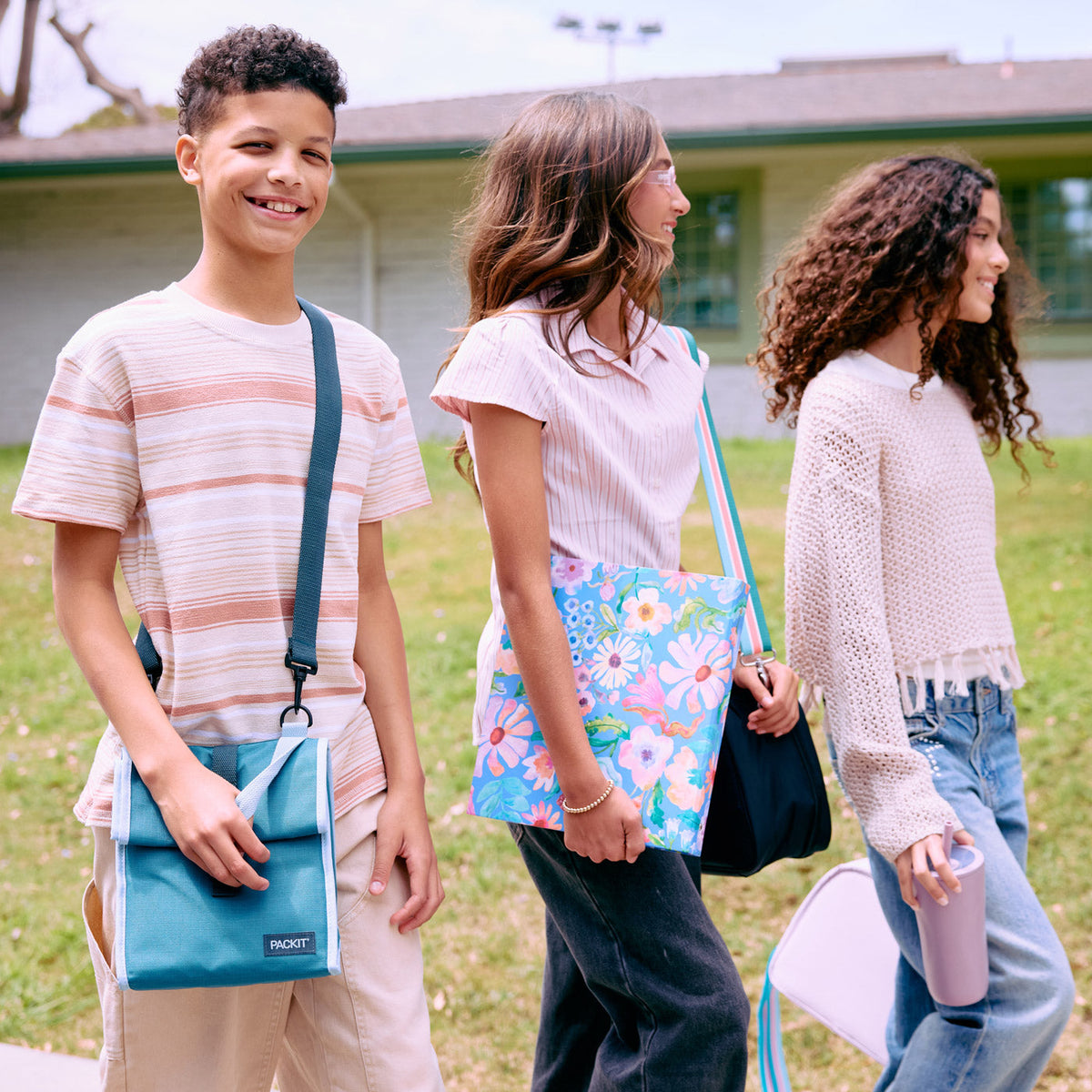 freezable-houston-lunch-bag-p2 freezable-houston-lunch-bag-agave-lifestyle-walking-to-school.jpg