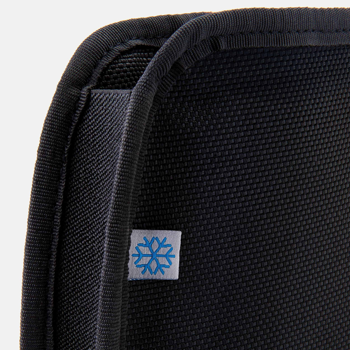 freezable-wine-cooler-t7 freezable-wine-cooler-black-zoom-snowflake-tag.jpg